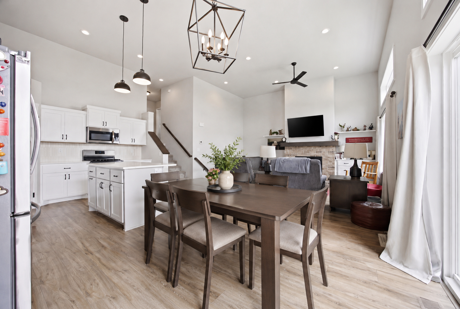 Virtually Staged Dining Area