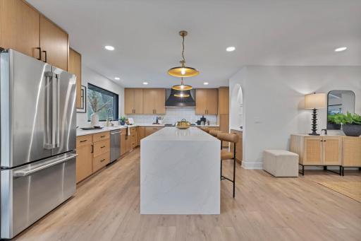 6905 Dakota Trail, Minneapolis, MN 55439