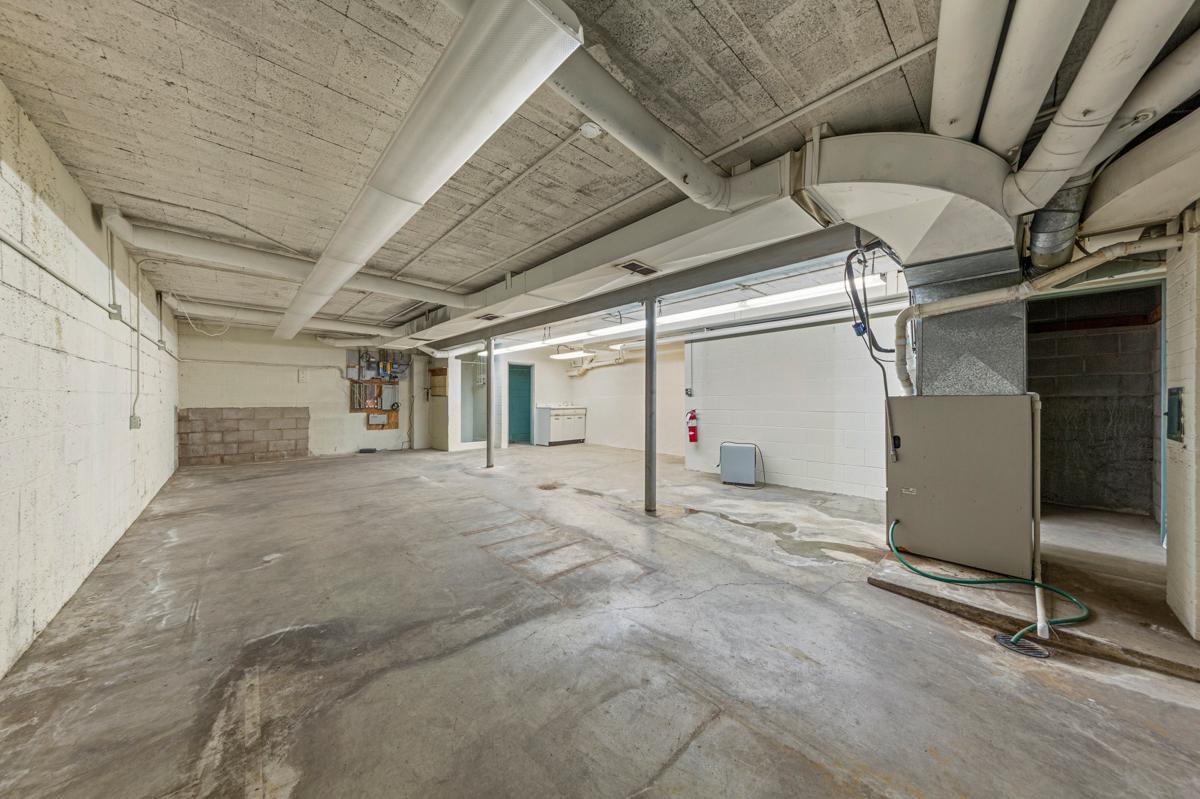 19 Basement.jpg