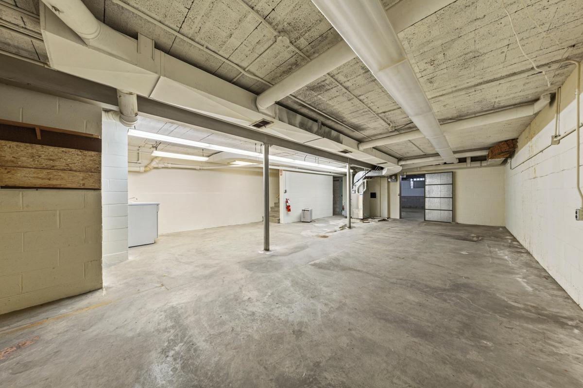 17 Basement.jpg