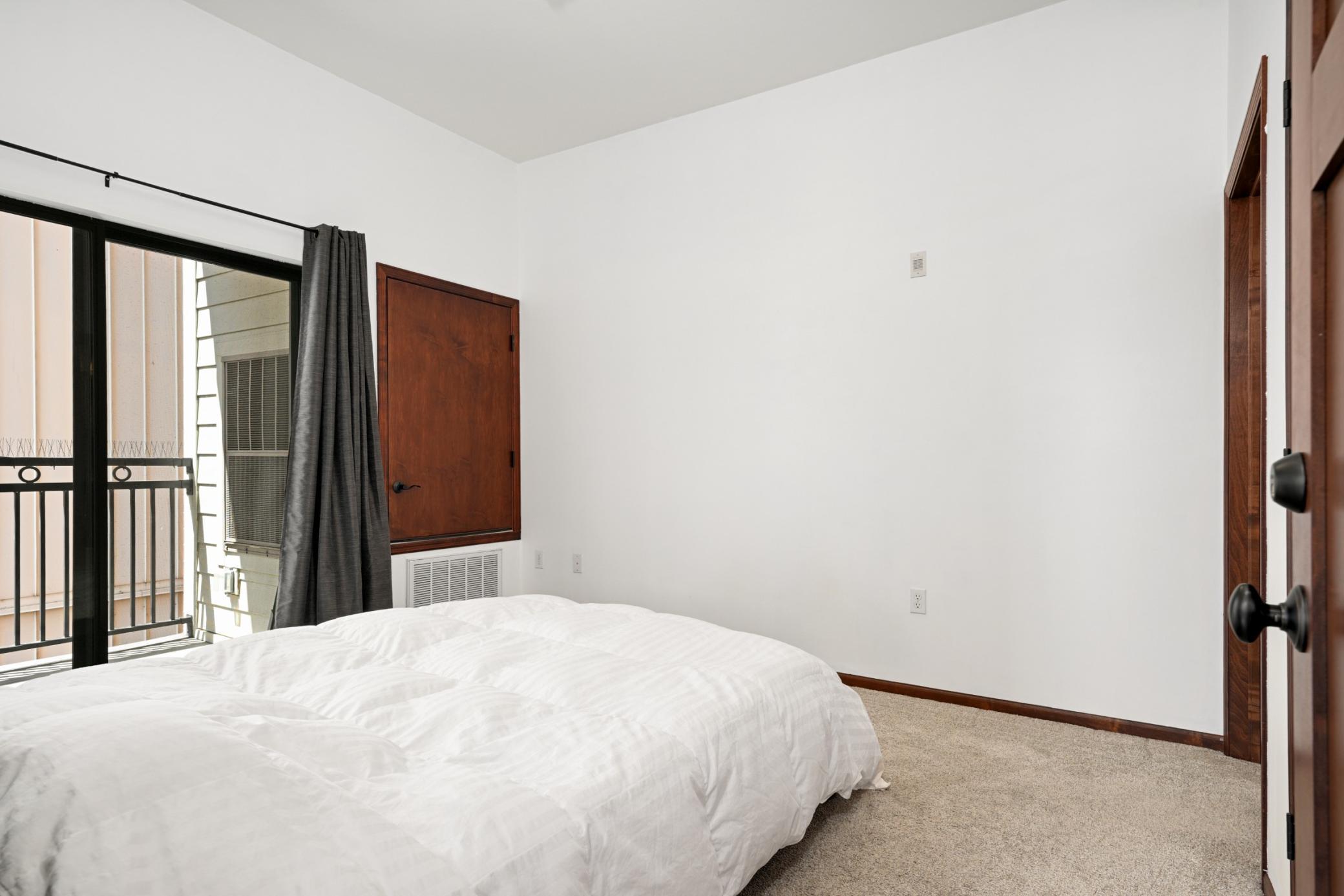 Primary bedroom (front)
