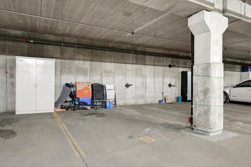 Heated Garage (Stall 9 on P2)