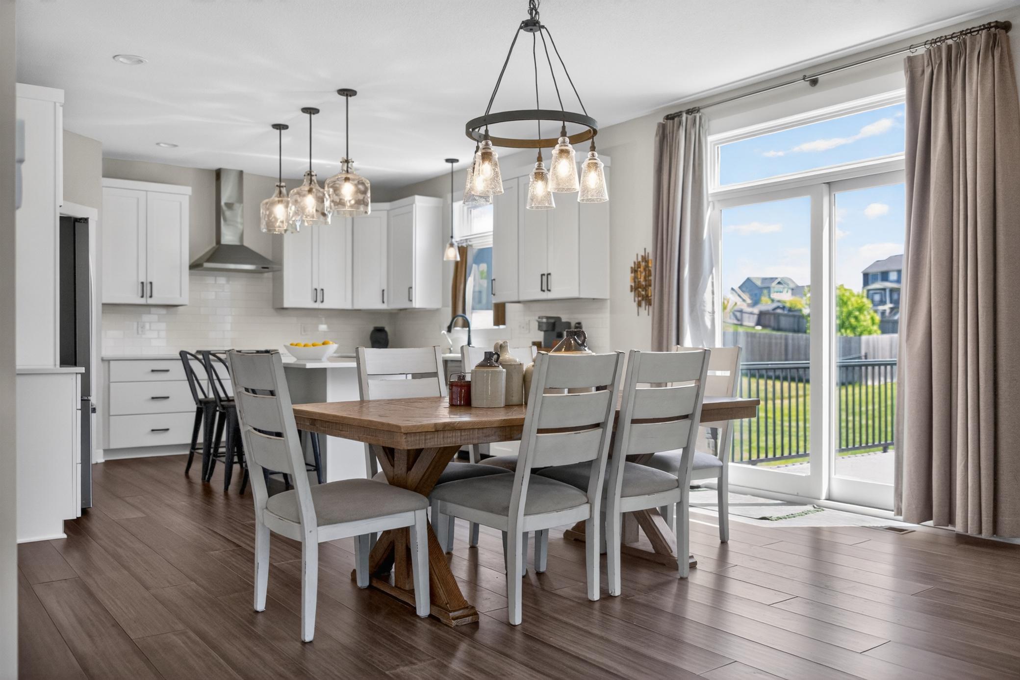 Lots of modern finishes