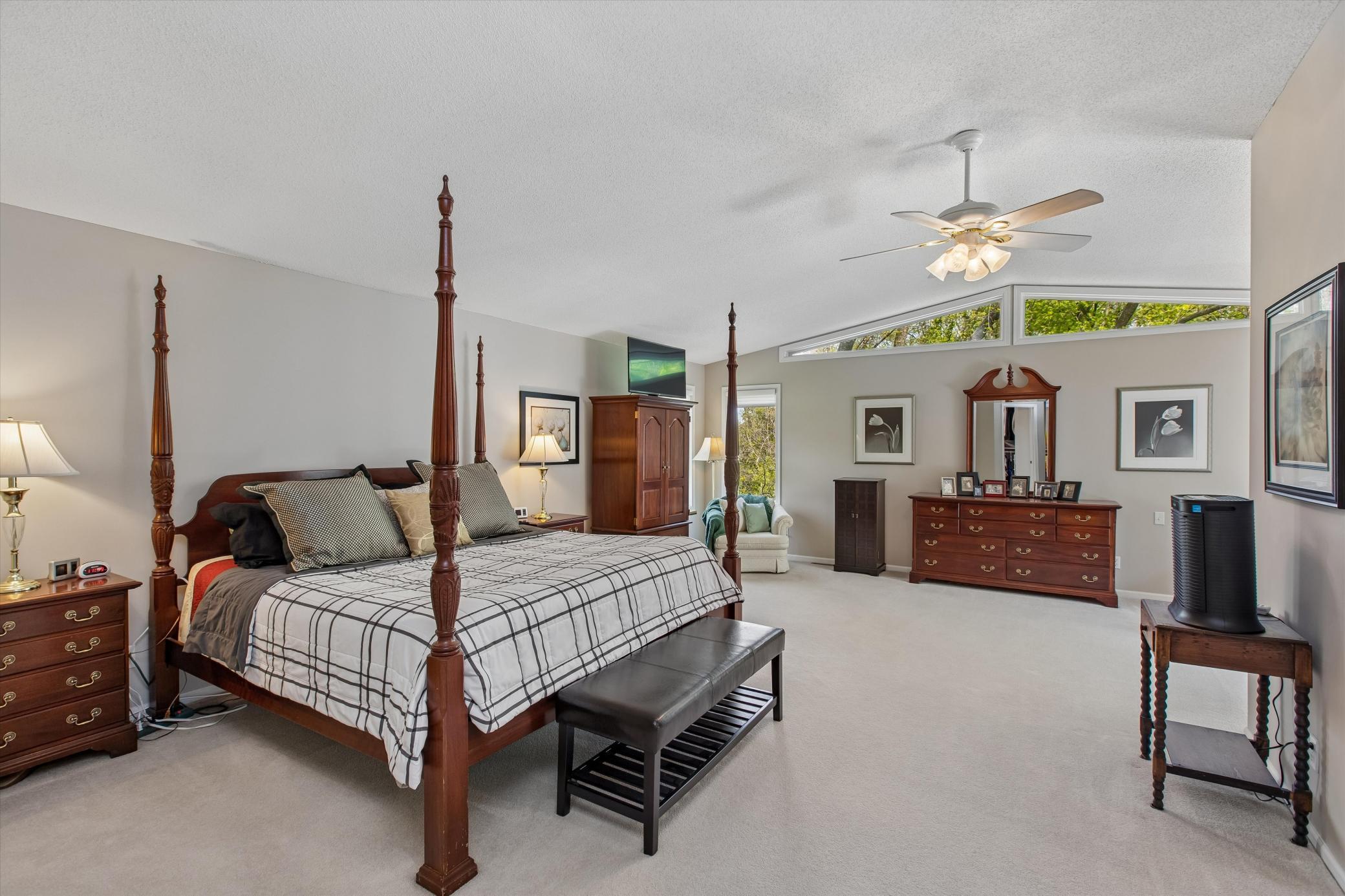 19-Primary Bedroom.jpg