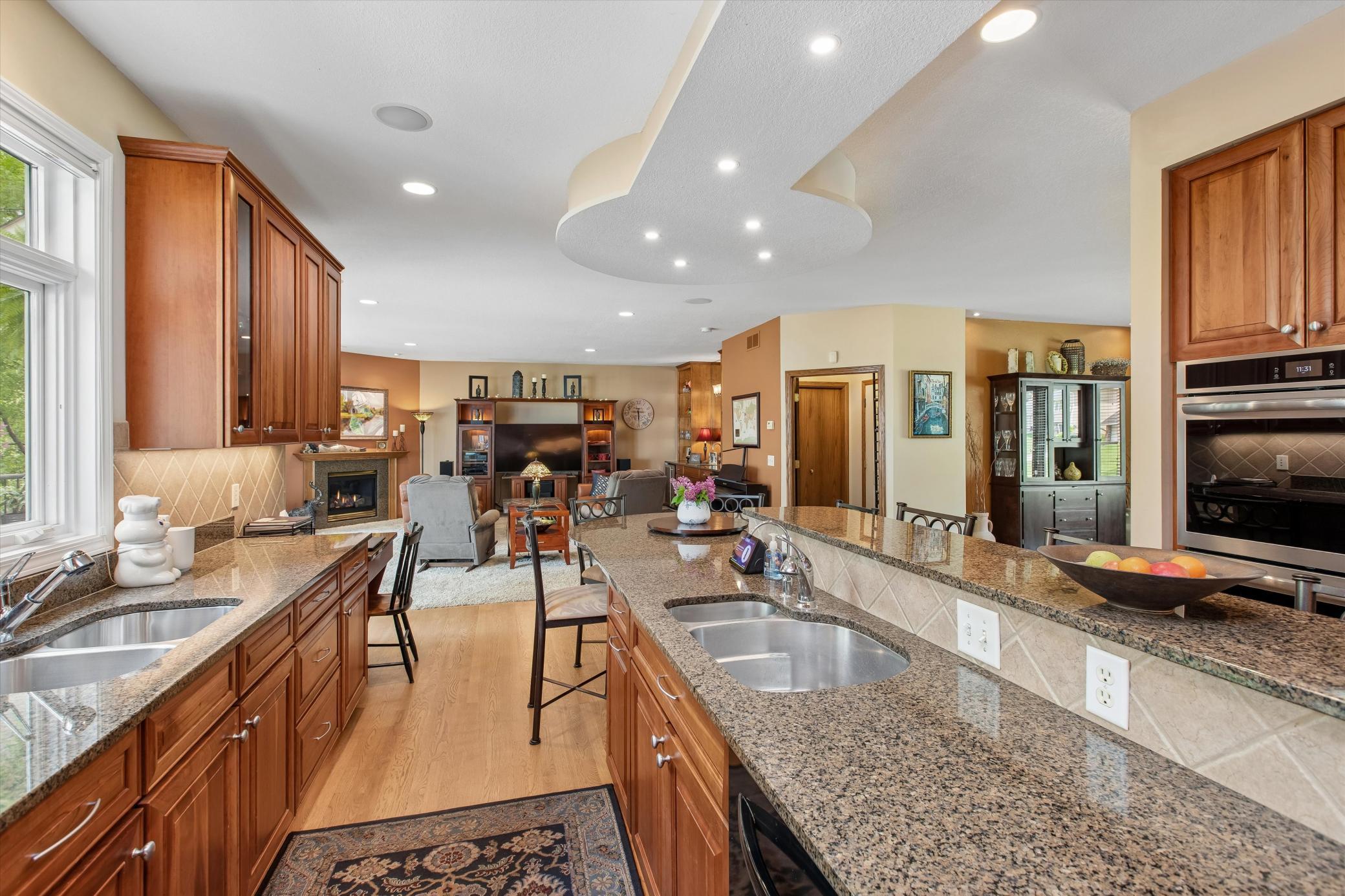 11-Kitchen.jpg