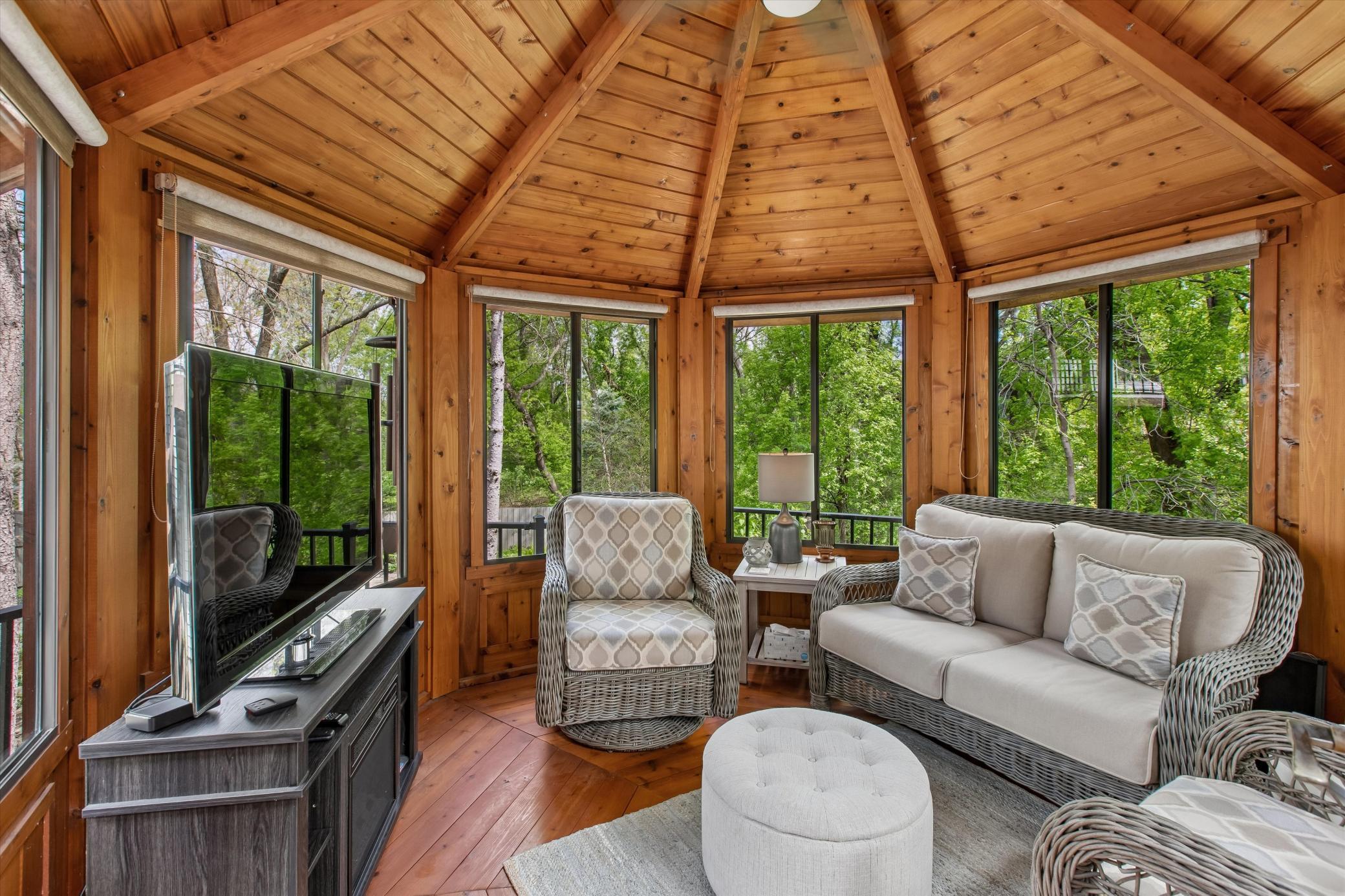04-Backyard gazebo.jpg