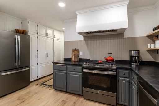 1425 Rice Lake Street, Owatonna, MN 55060