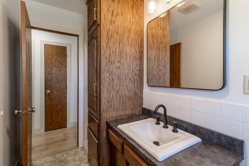 1425 Rice Lake Street, Owatonna, MN 55060