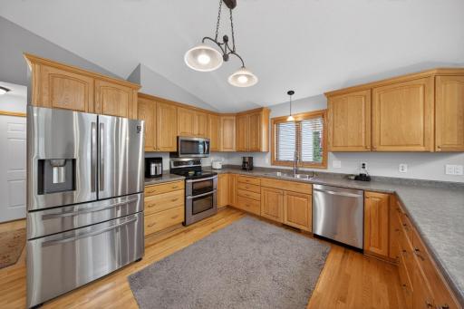 1011 Golfers Ct SE, Rochester, MN 55904