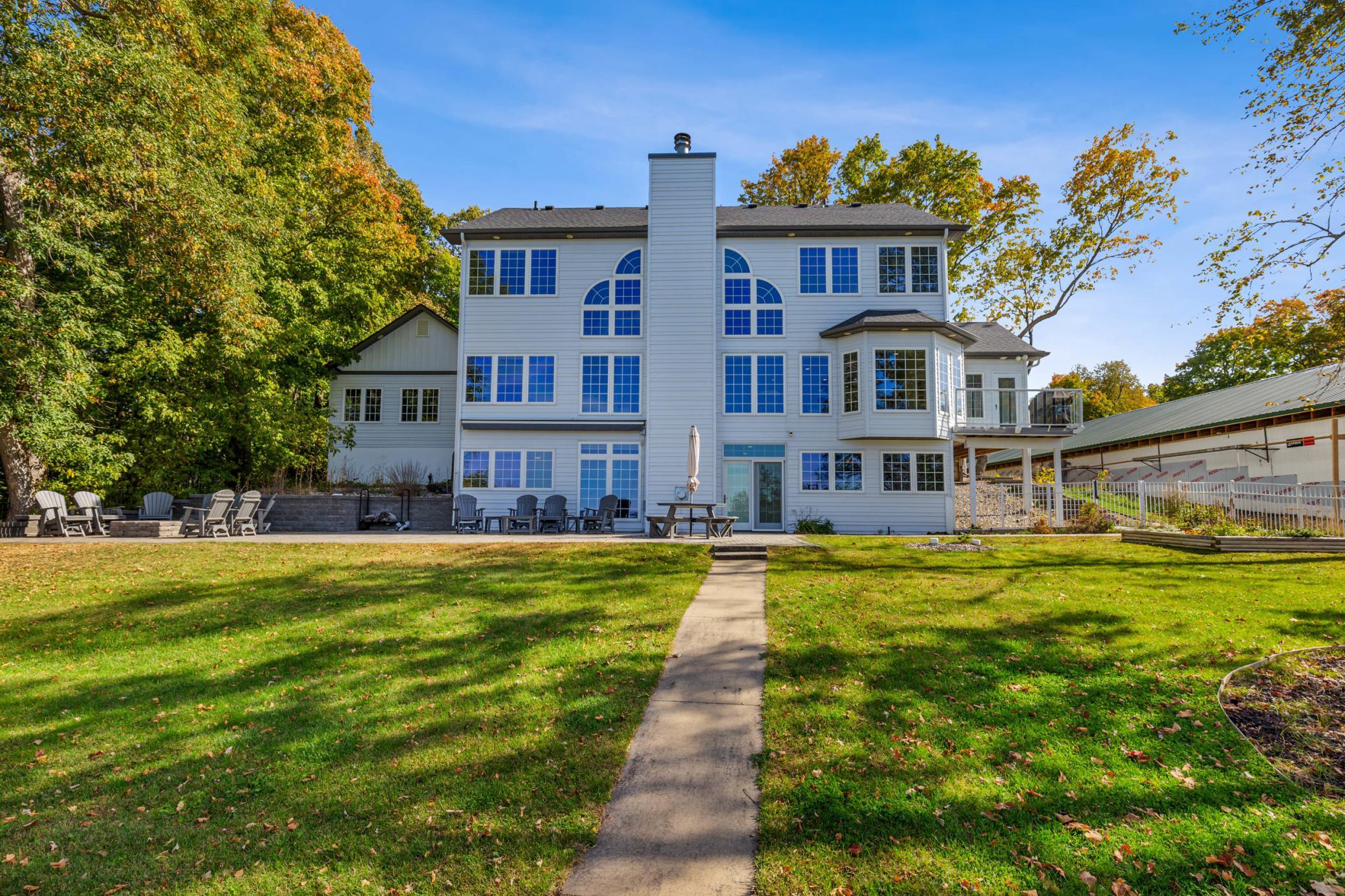 Rear Lake Exterior View