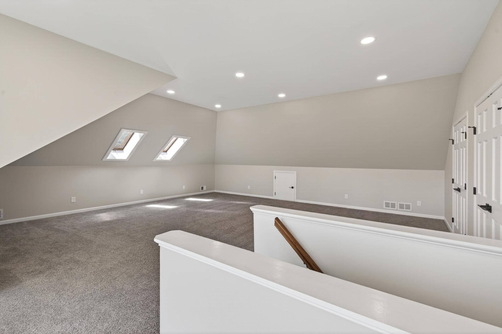 Separate stairwell to bonus room