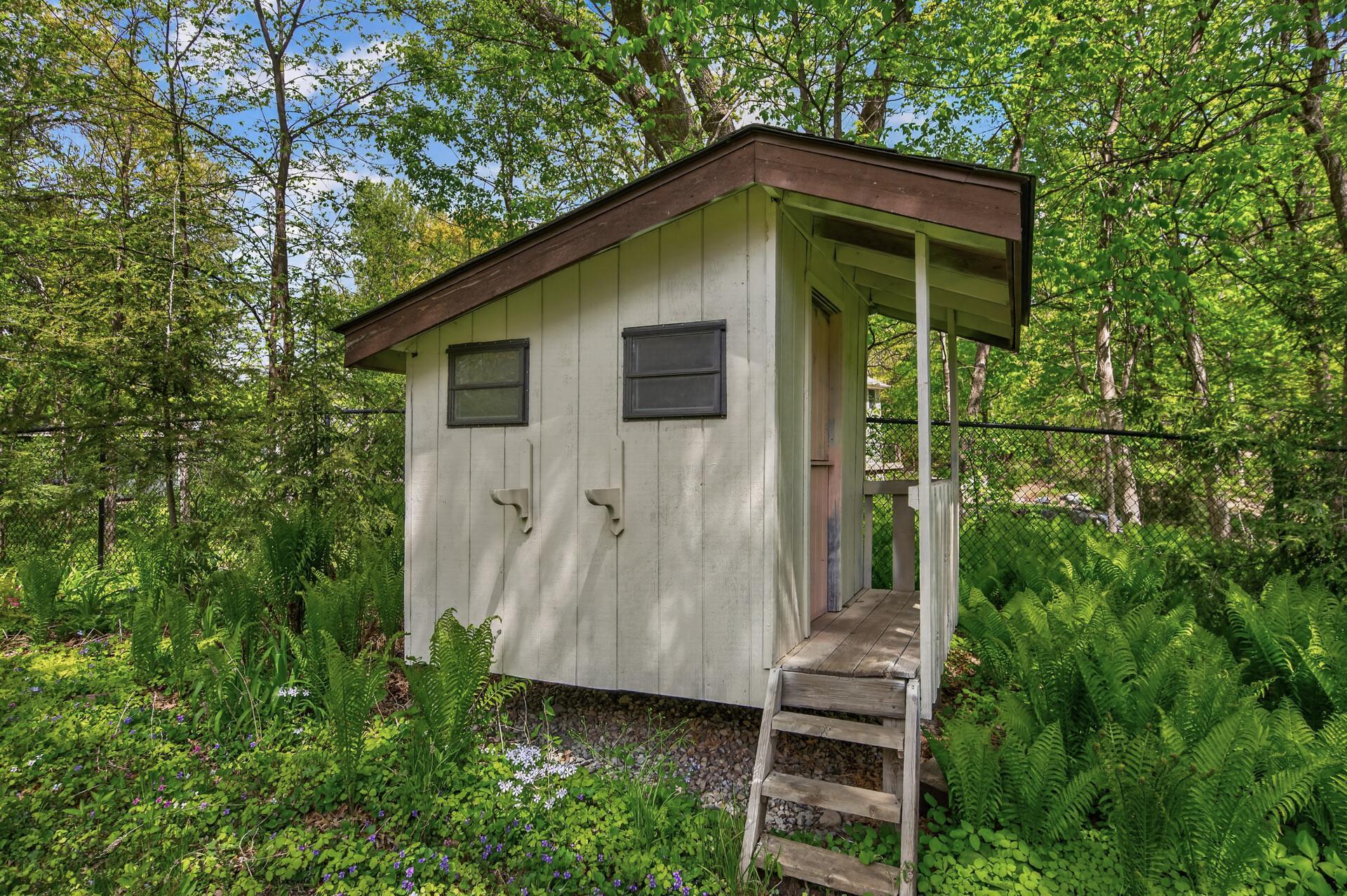 Garden/Playhouse