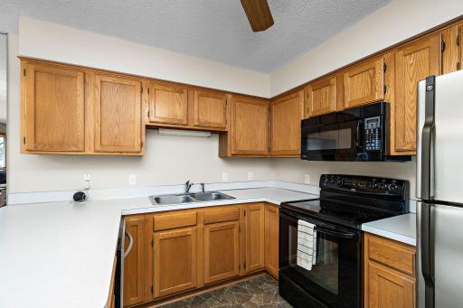 6213 Magda Drive, Osseo, MN 55369