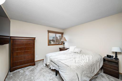 6213 Magda Drive, Osseo, MN 55369