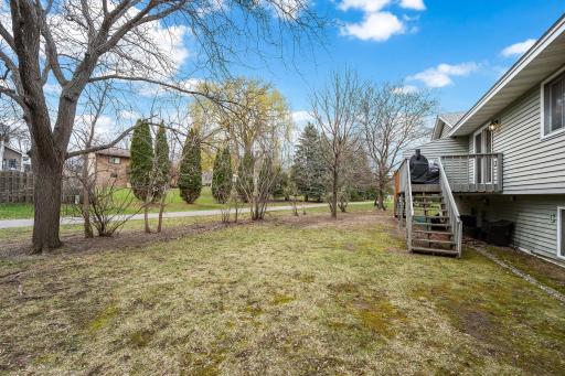 6213 Magda Drive, Osseo, MN 55369