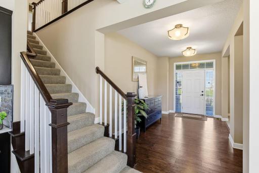 4469 Schilling Way, Saint Paul, MN 55129