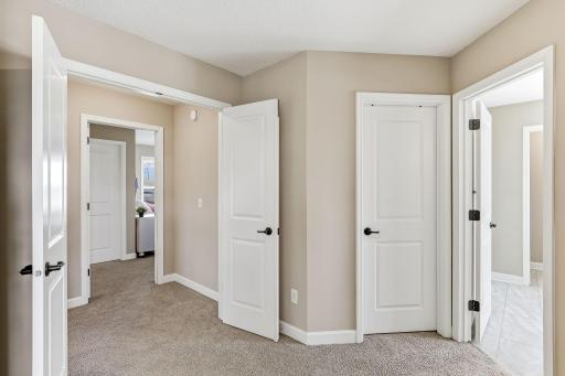 4469 Schilling Way, Saint Paul, MN 55129