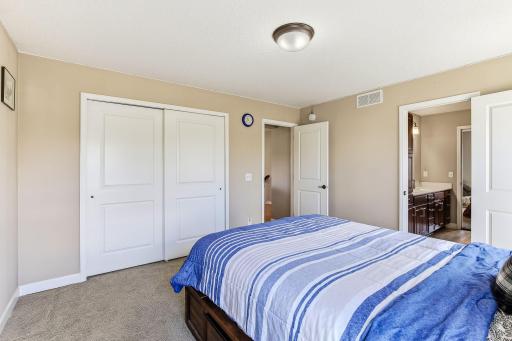 4469 Schilling Way, Saint Paul, MN 55129