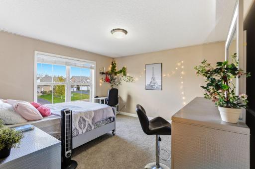 4469 Schilling Way, Saint Paul, MN 55129