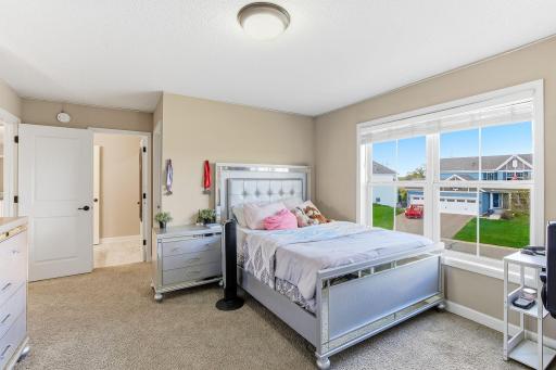 4469 Schilling Way, Saint Paul, MN 55129