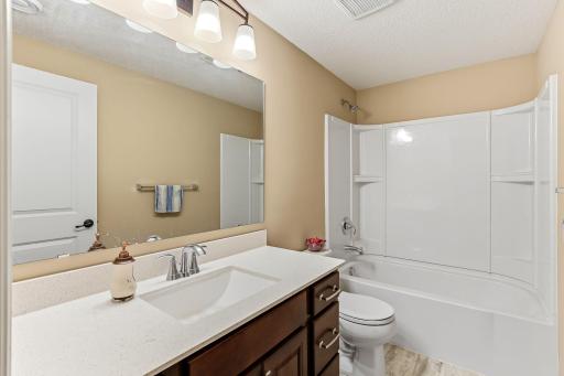4469 Schilling Way, Saint Paul, MN 55129