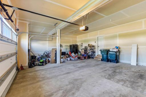 4469 Schilling Way, Saint Paul, MN 55129