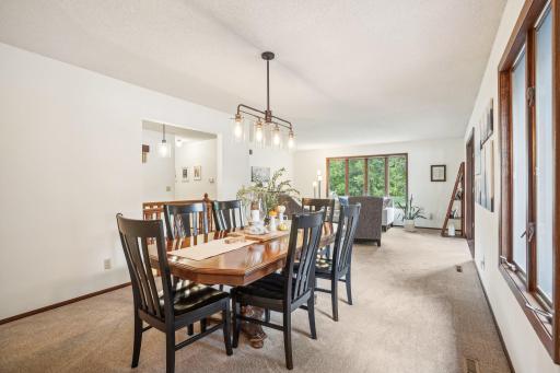 2067 Kings Road, Saint Paul, MN 55122