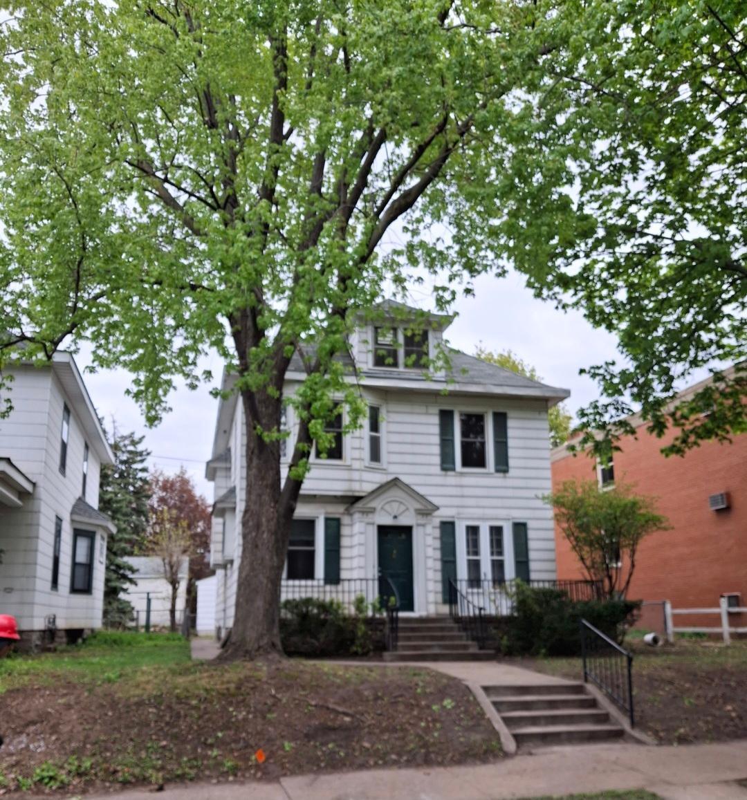 2637 Emerson Ave. S