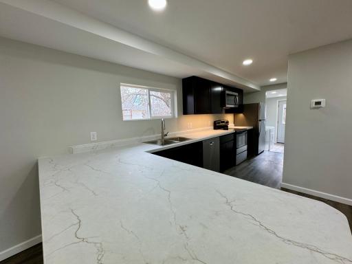 Kitchen/Breakfast Bar