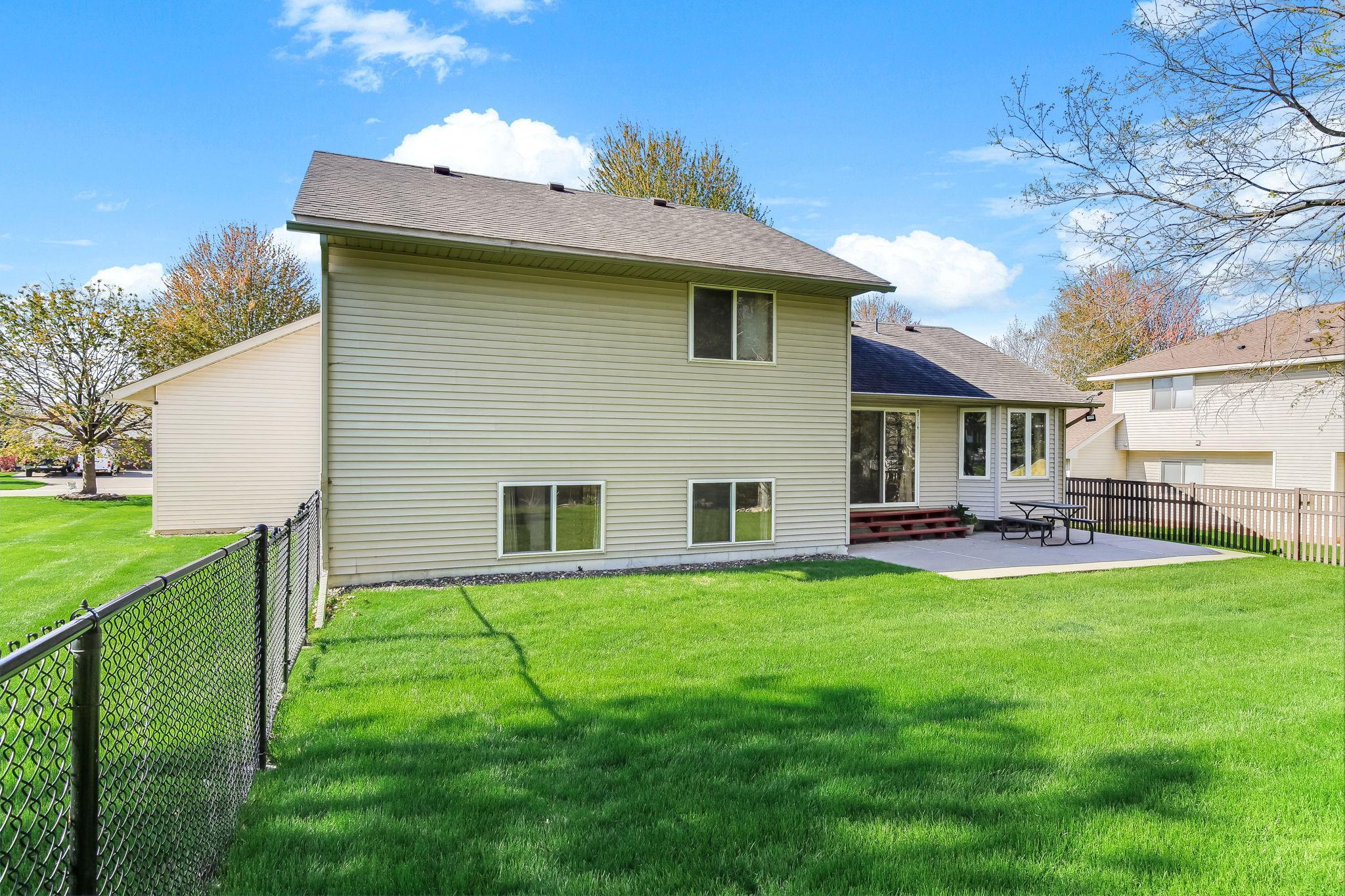 FENCED YARD