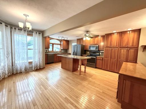 225 Sunrise Boulevard, Redwood Falls, MN 56283