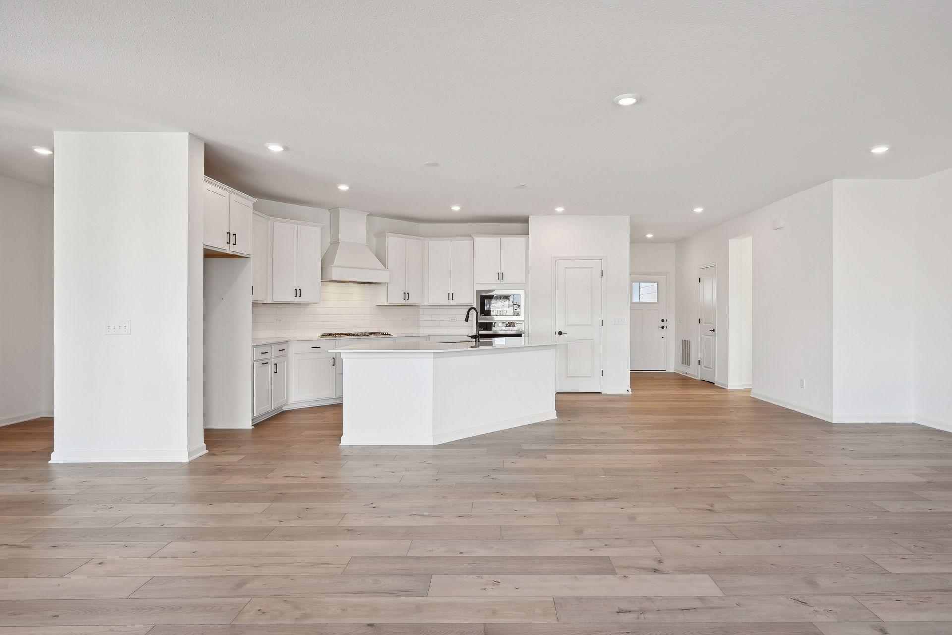 Gourmet Kitchen - Photos of Similar Home