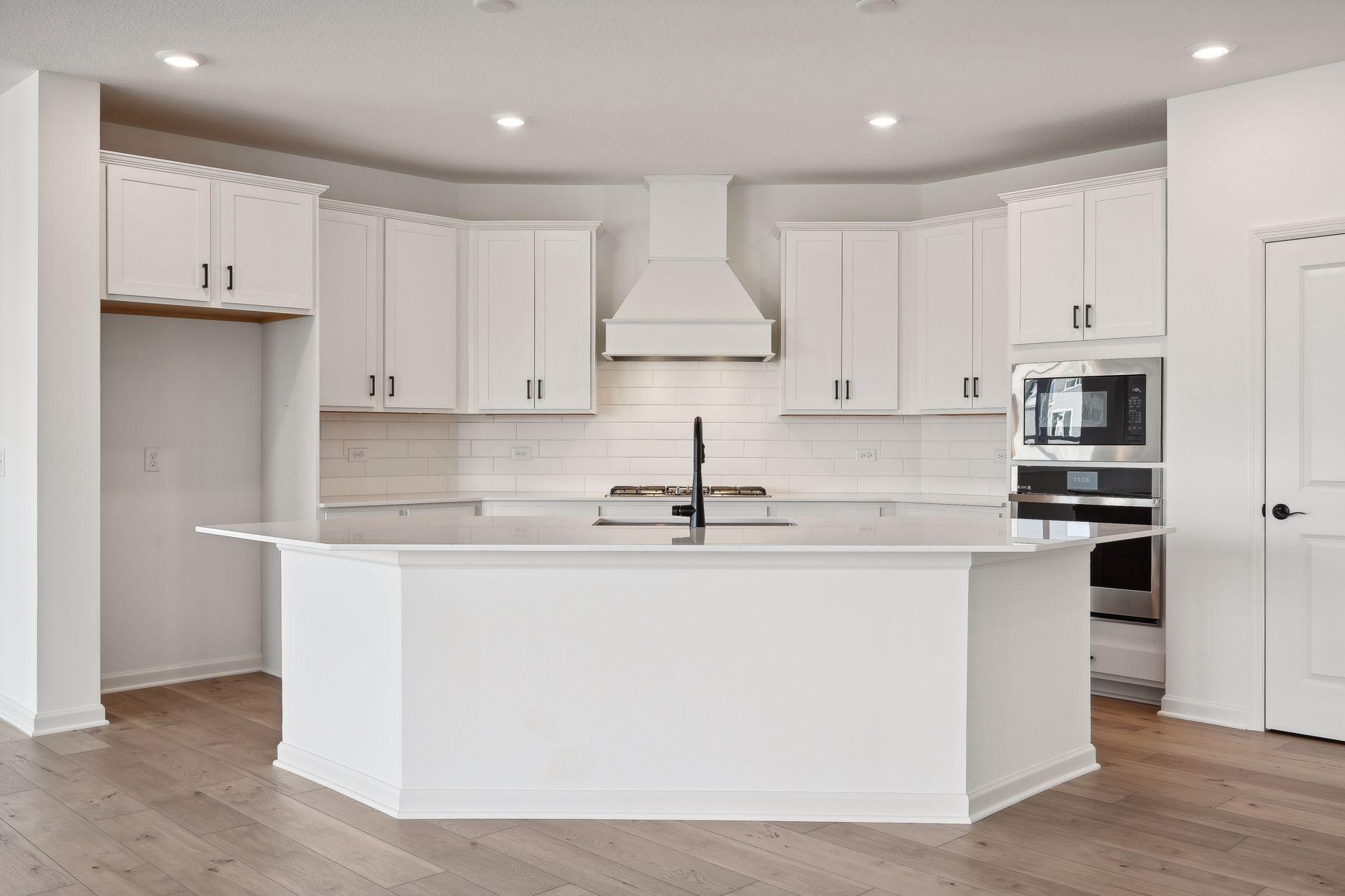 Gourmet Kitchen - Photos of Similar Home