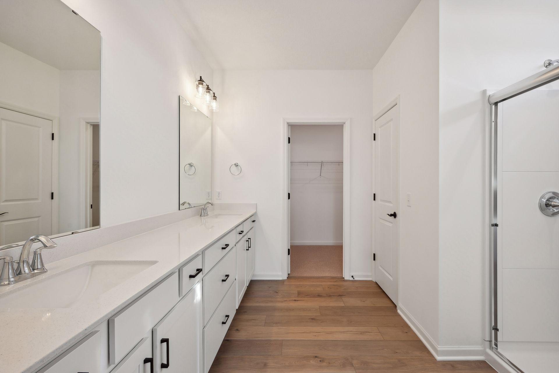 Owners Bathroom - Photos of Similar Home