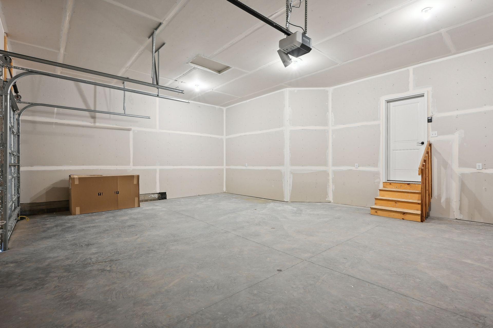 3 car garage - Photos of Similar Home