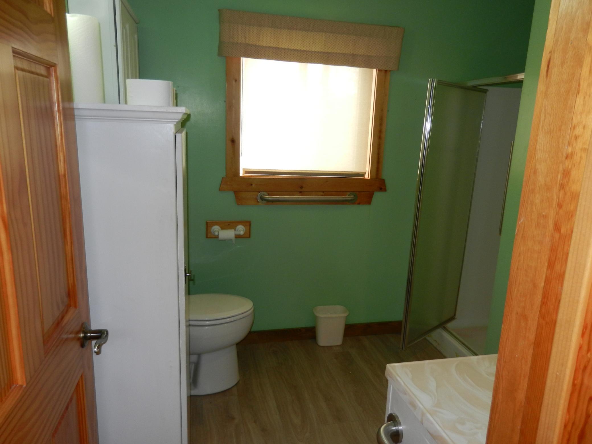 3/4 Main floor bath