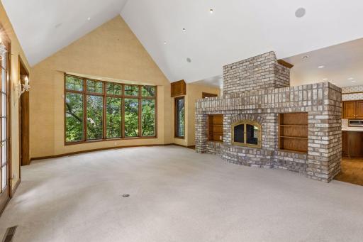 7 Mallard Lane, Saint Paul, MN 55127