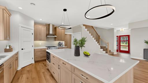 Scott_-_Kitchen_3-staged.jpg