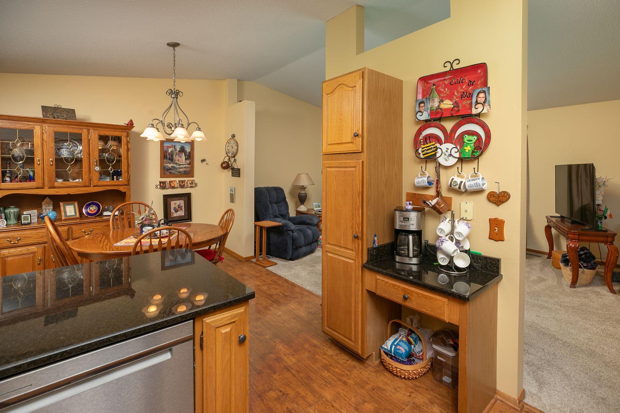 14-web-or-mls-14-Kitchen.jpg