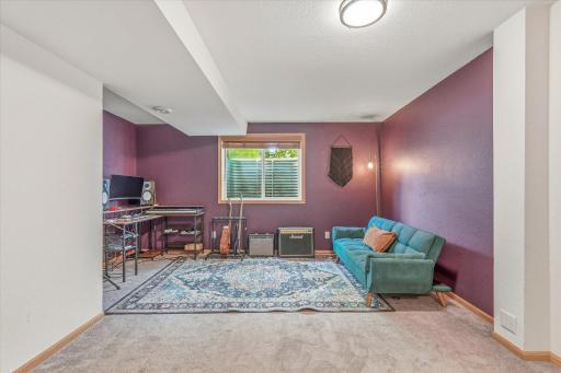 2020 Klickitat Street, Big Lake, MN 55309