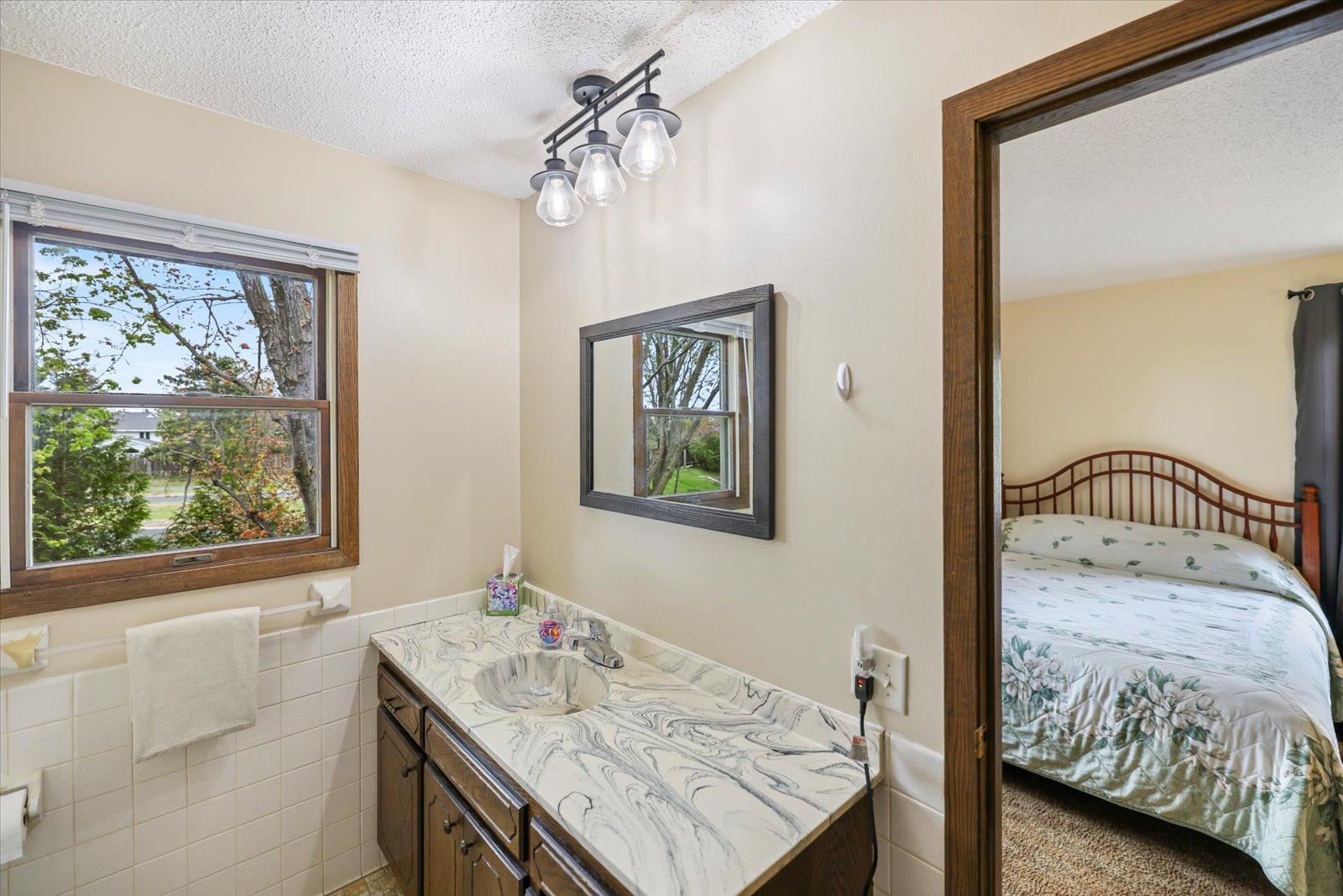 7.21 Bath towards Bed1.jpg