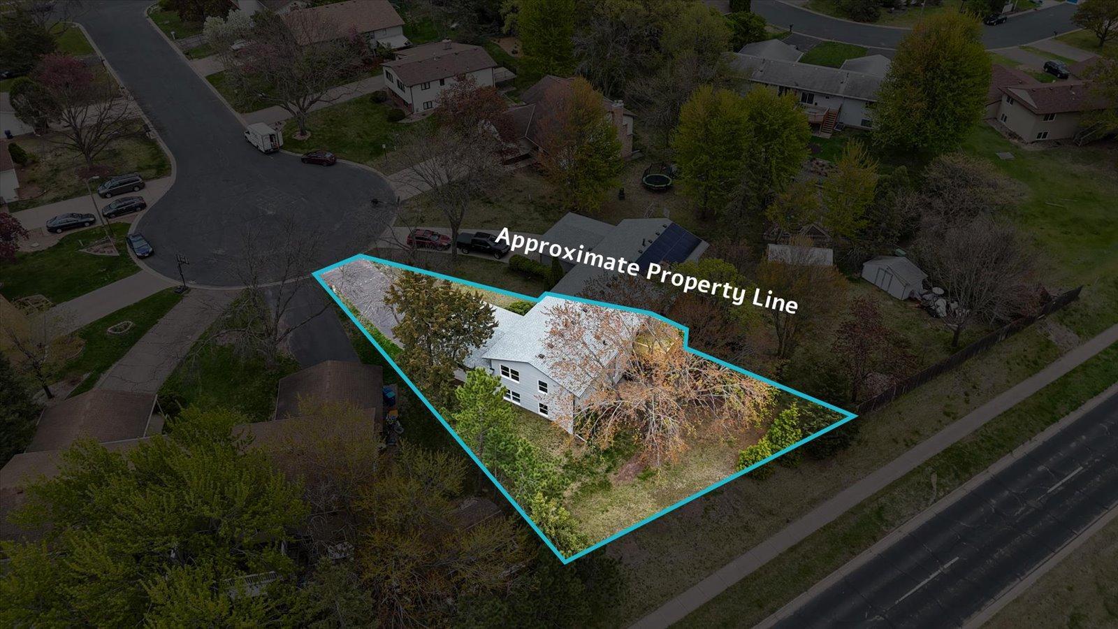 3.7 Aerial with lot line.jpg