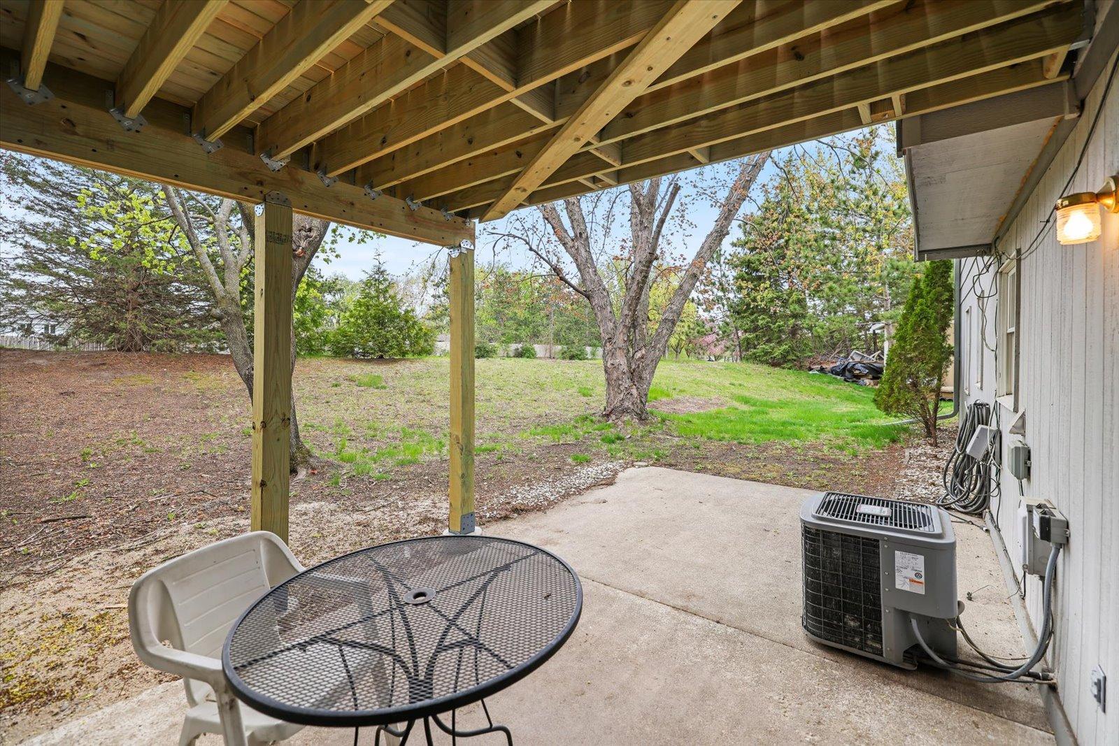 9.2 Patio walkout.jpg