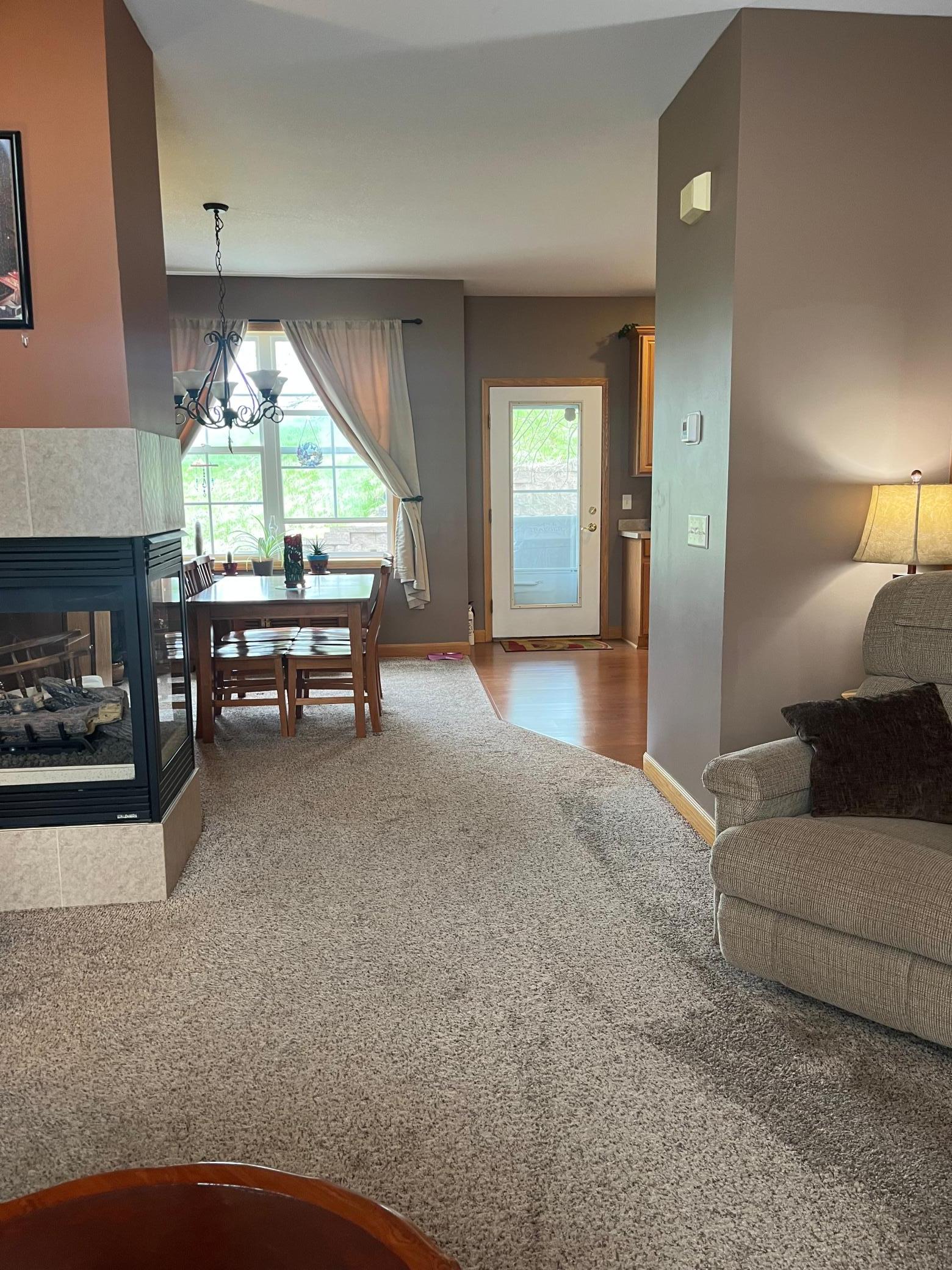 Livingroom into Dining room