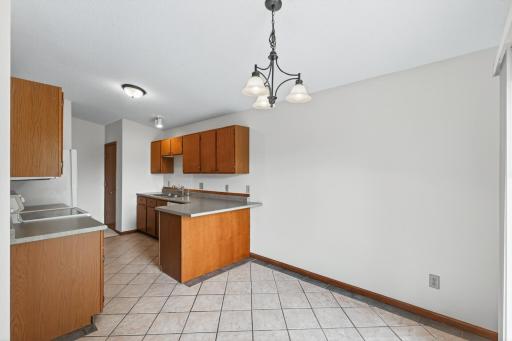 5546 Pompano Drive, Minnetonka, MN 55343