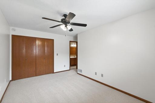 5546 Pompano Drive, Minnetonka, MN 55343