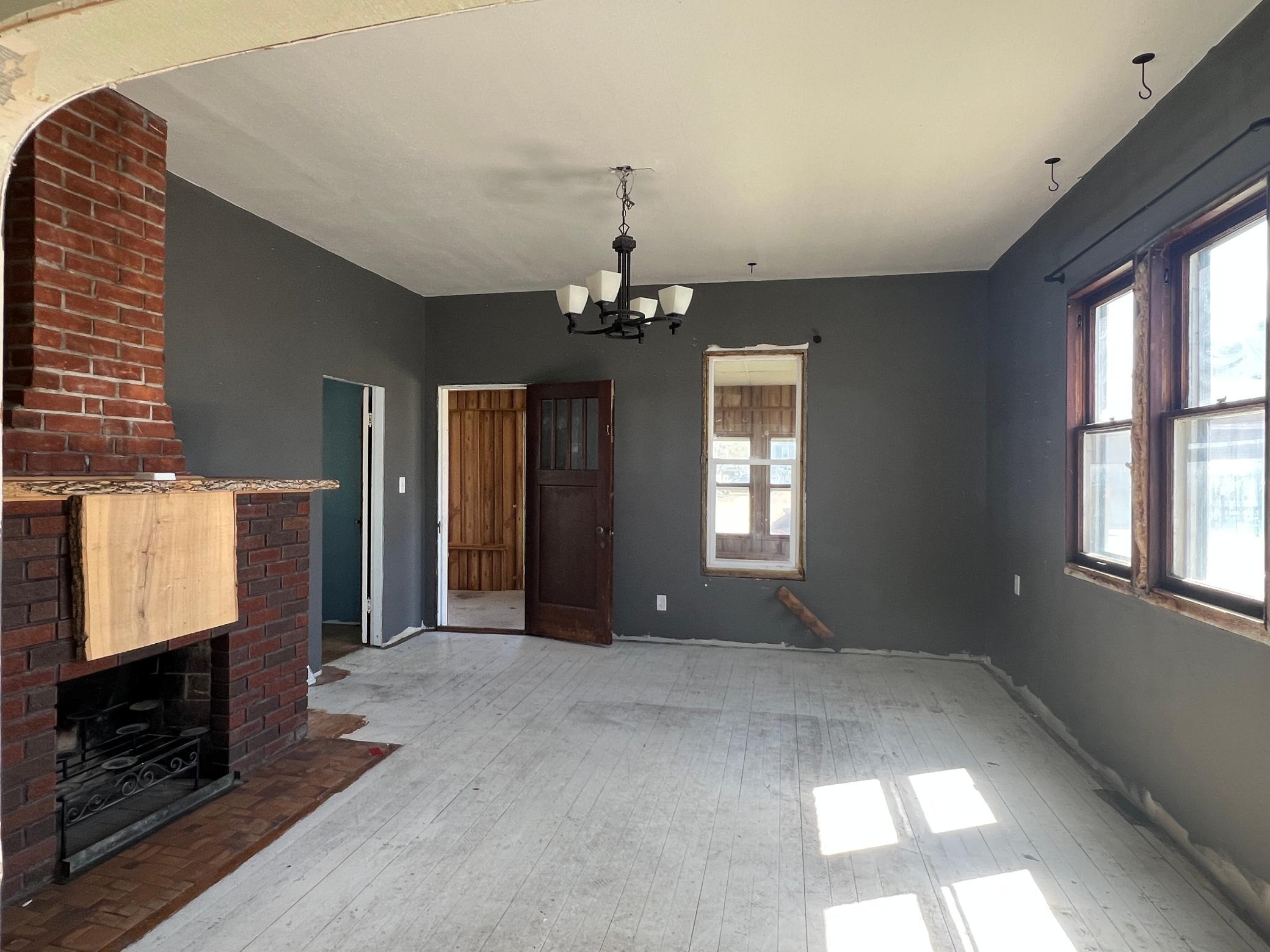08 living room.JPG