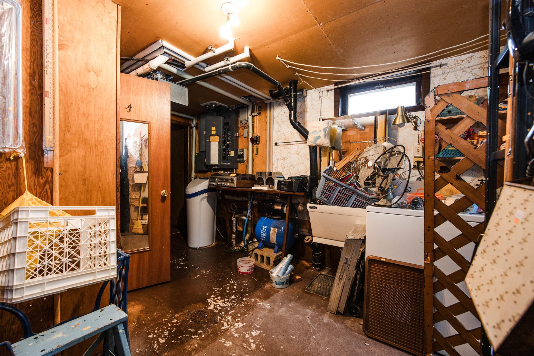 LL Utility Room