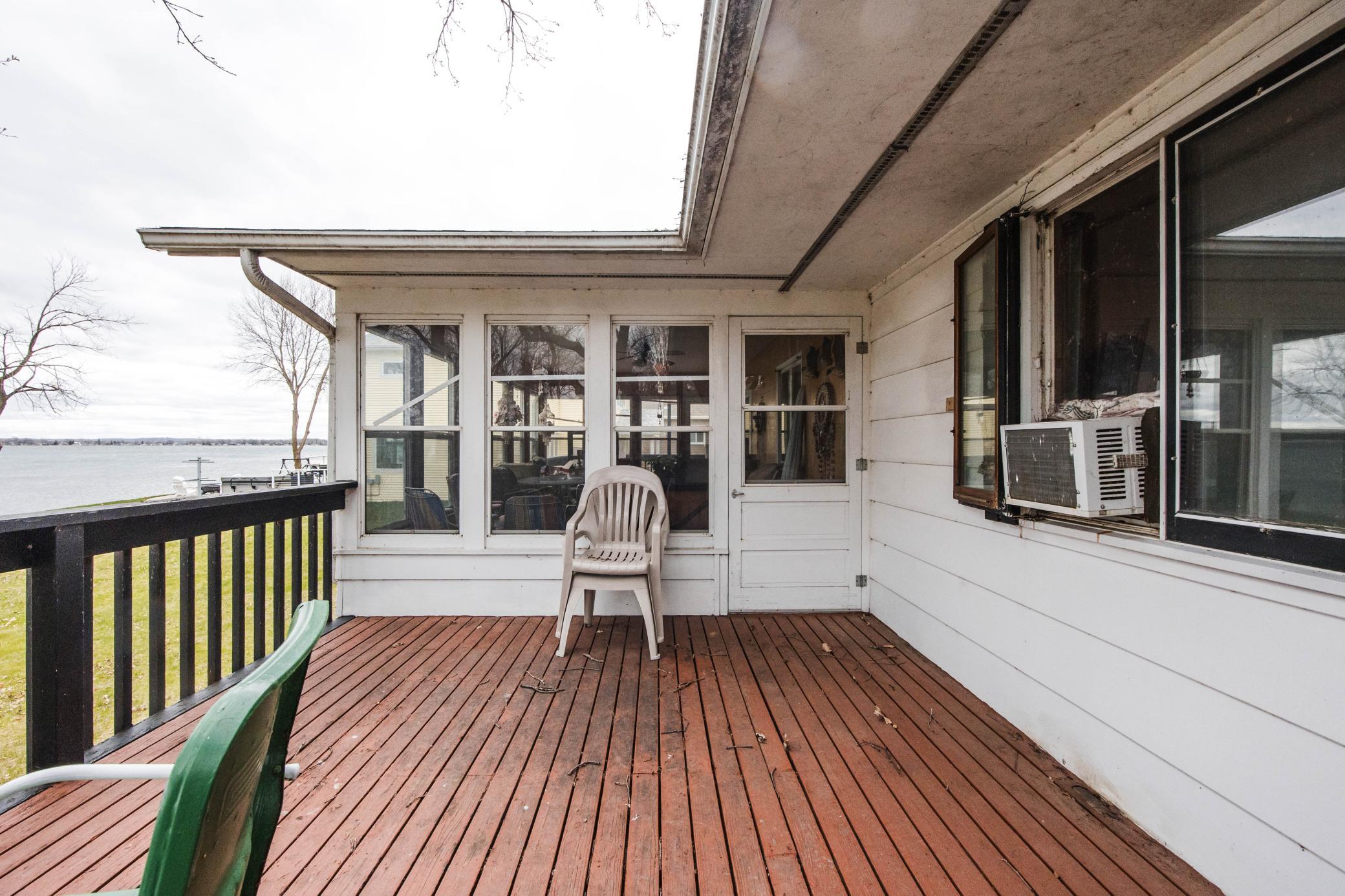 Deck 2
