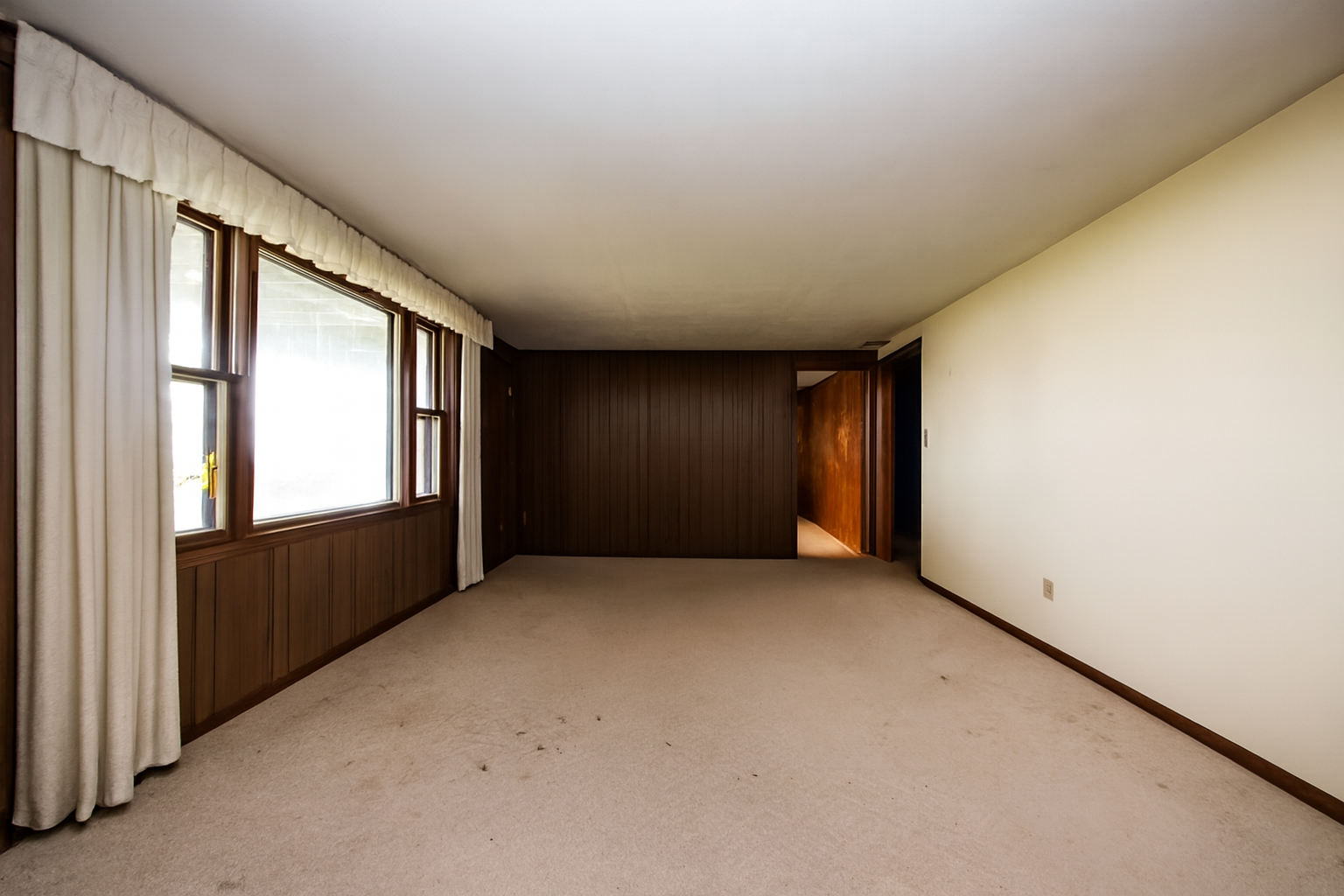 Virtually Cleared LL Family Room 4.png